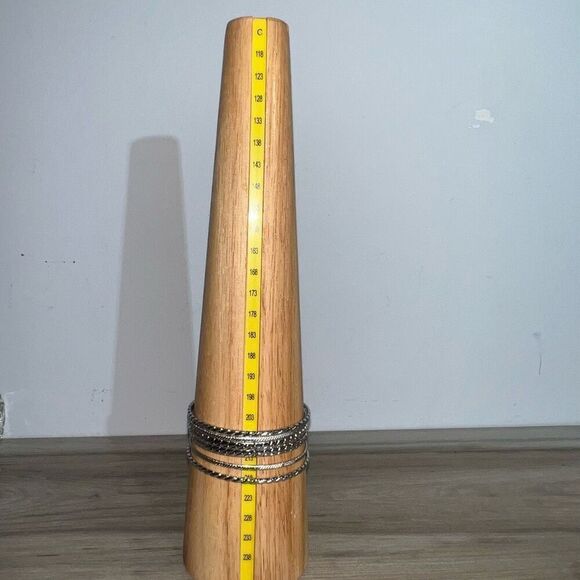 Bangle Stack Set 6 Etched Bracelet Silver Tone Alternating Width Sparkle Classic - Picture 5 of 7